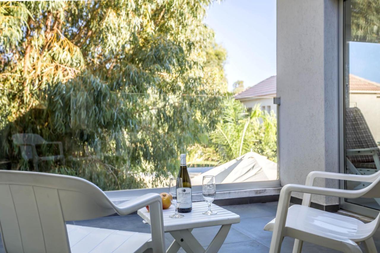 פרוטאראס Villa Hibiscus מראה חיצוני תמונה