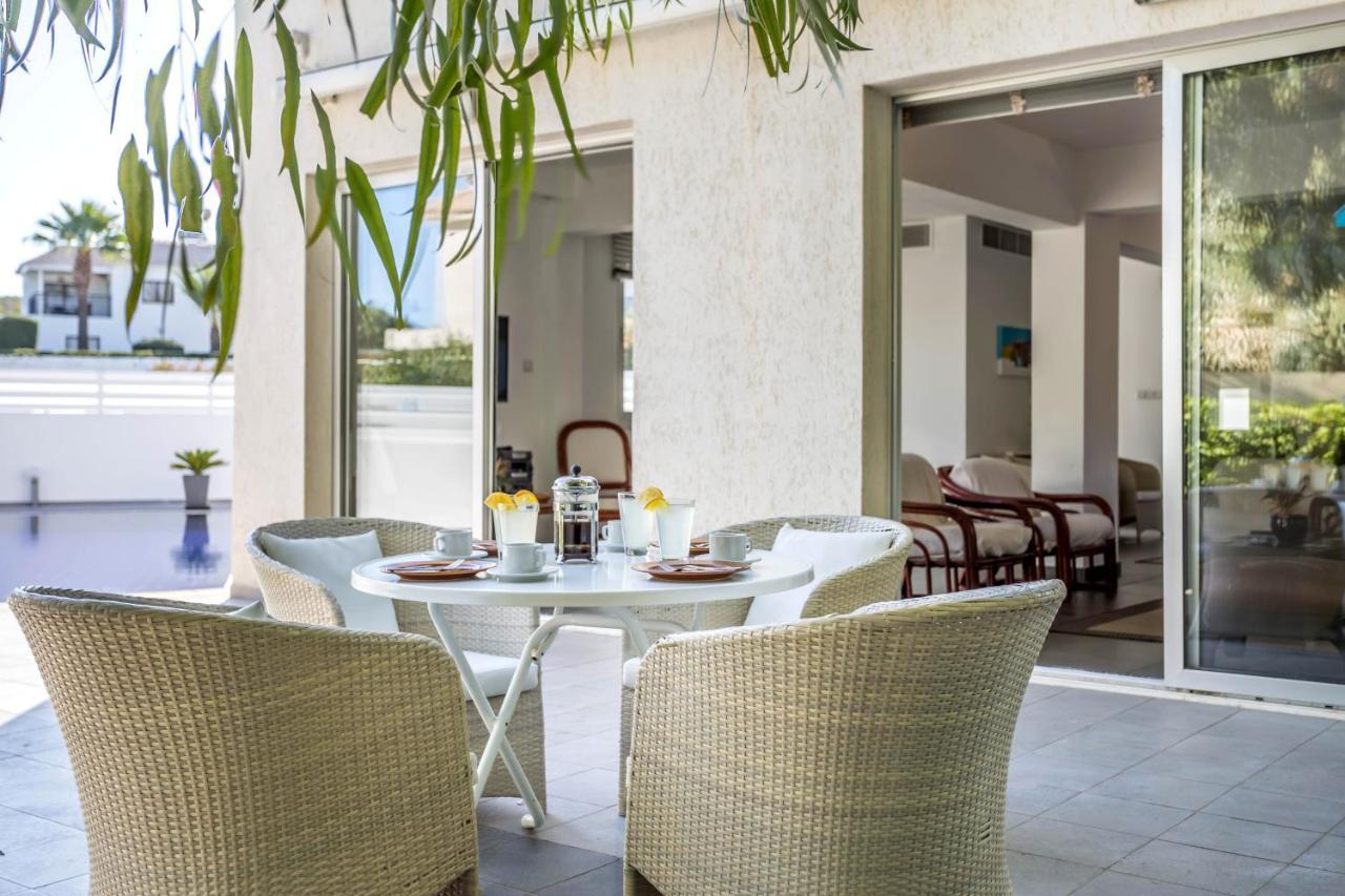 פרוטאראס Villa Hibiscus מראה חיצוני תמונה