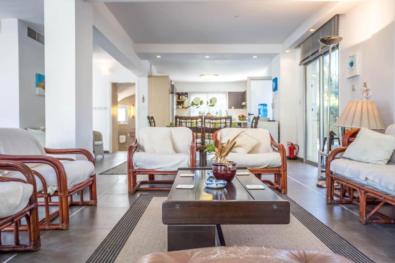 פרוטאראס Villa Hibiscus מראה חיצוני תמונה